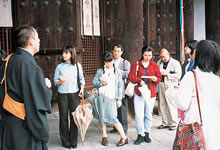 サテライトキャンパス大学院現地講座　興福寺　東金堂（1998年５月）