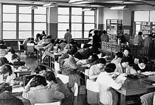 デントン記念館内図書室