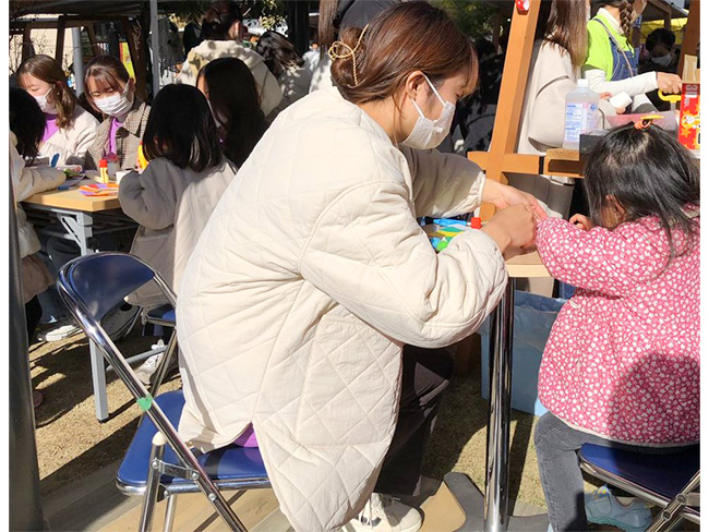 221219_report_childhood_marche_5.jpg