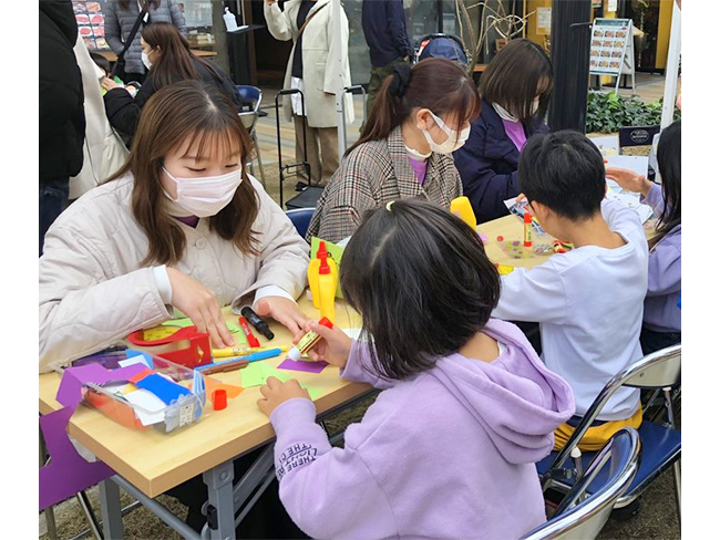 221219_report_childhood_marche_9.jpg
