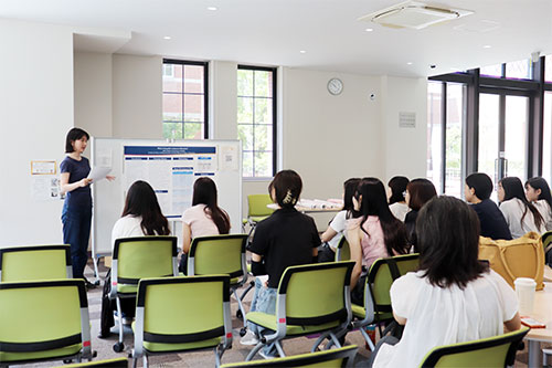 250718_english_report_poster_session1.JPG
